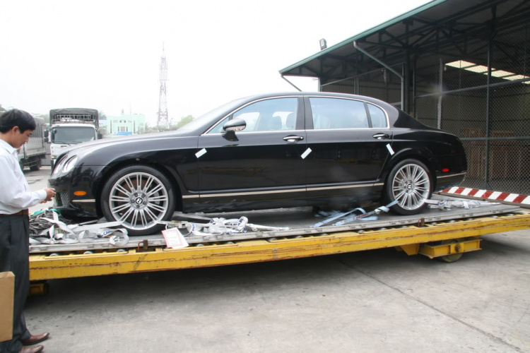 Bentley Continental Flying Spur Speed 2009.Chào Mừng em sắp đặt chân đến việt nam