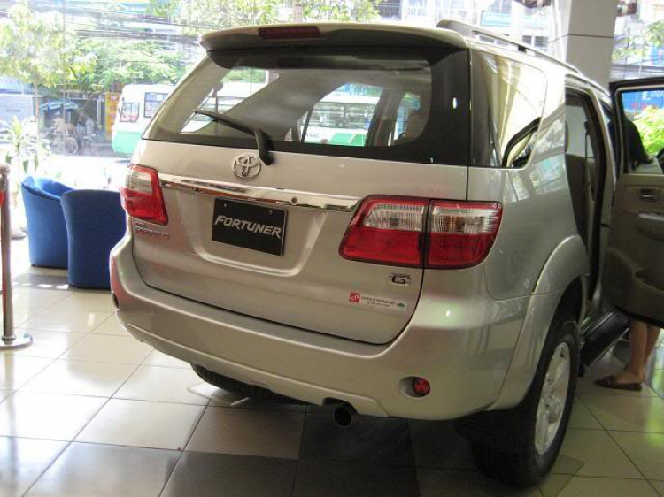 Mot vai hinh anh ve Fortuner