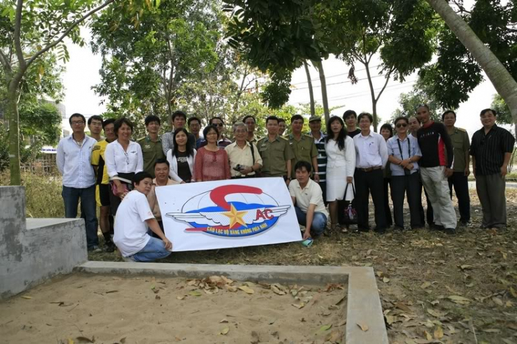 Lớp học nhảy dù tròn ở TP HCM Lớp học nhảy dù tròn ở TP HCM