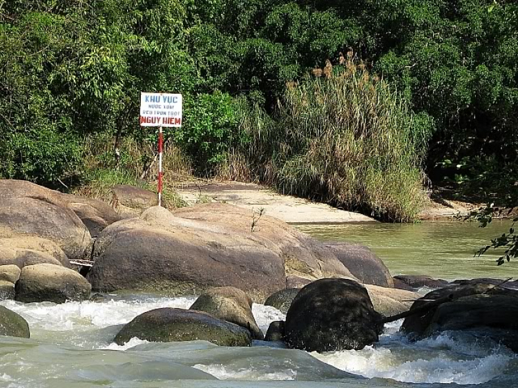 Thác Mai - Chuyến đi đầu năm của XNL - 2009 Thác Mai - Chuyến đi đầu năm của XNL - 2009