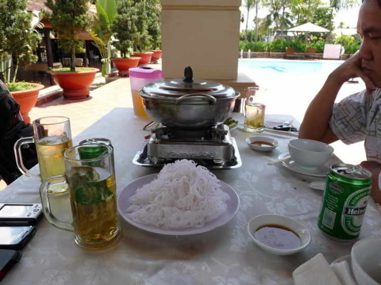 TFC mừng ngày Quốc tế Phụ nữ - CN, 8/3/2009 - Dã ngoại tại Villa H2O (HM)
