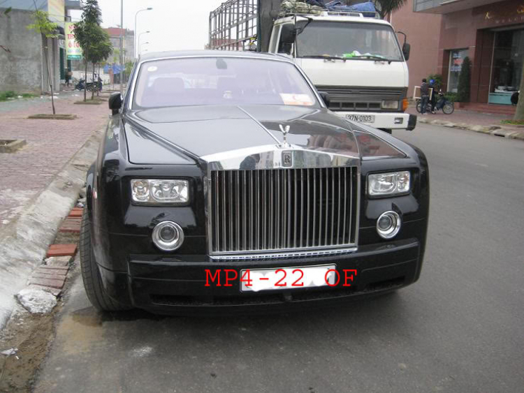 Một em Rolls Royce Phantom ở thành phố Vinh