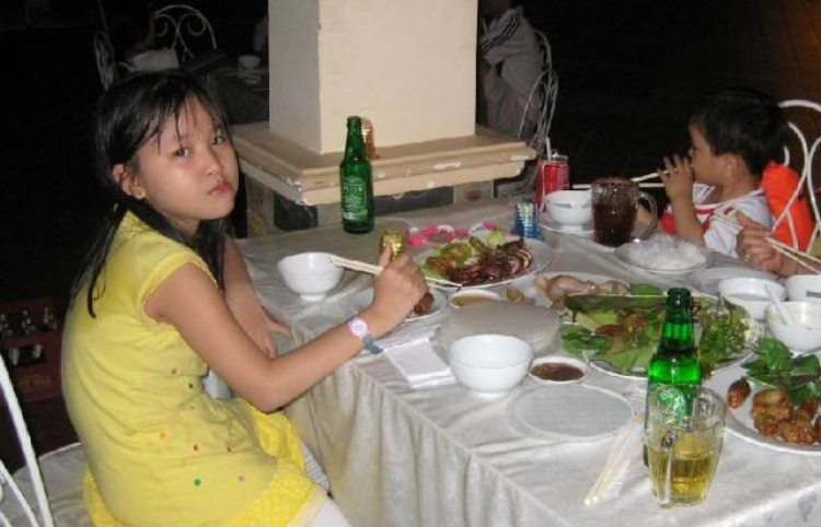 TFC mừng ngày Quốc tế Phụ nữ - CN, 8/3/2009 - Dã ngoại tại Villa H2O (HM) TFC mừng ngày Quốc tế Phụ nữ - CN, 8/3/2009 - Dã ngoại tại Villa H2O (HM)
