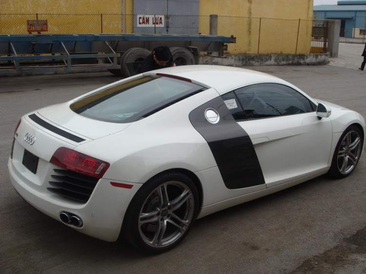 R8 thứ 2 về vn R8 thứ 2 về vn