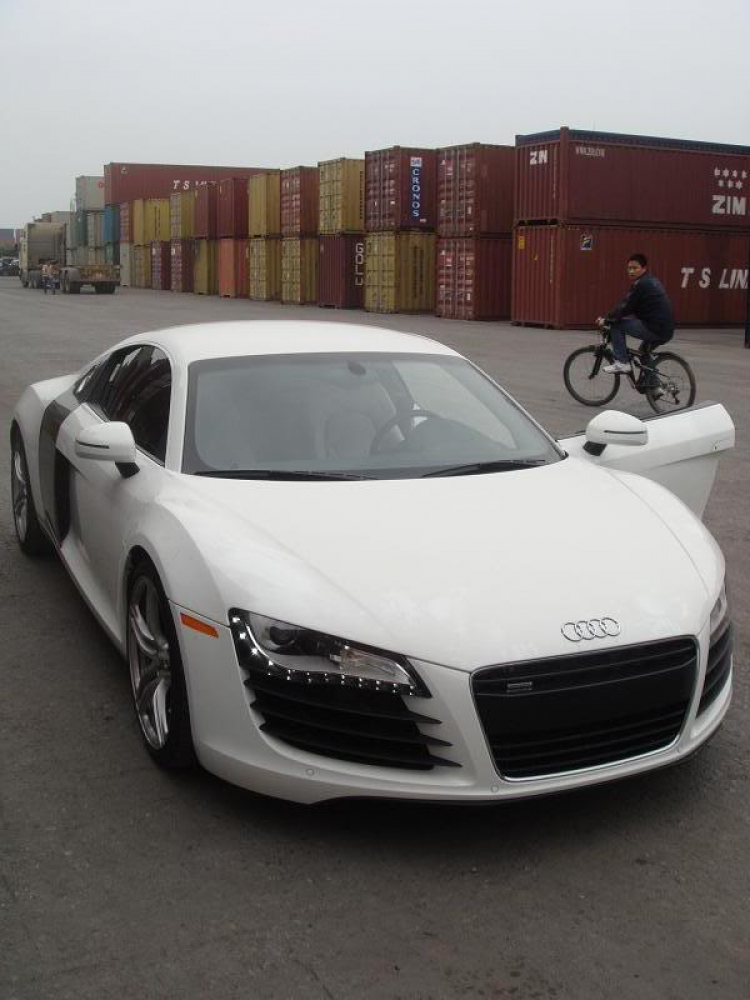 R8 thứ 2 về vn R8 thứ 2 về vn