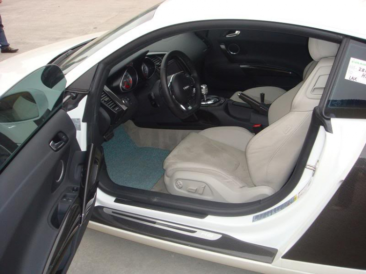 R8 thứ 2 về vn R8 thứ 2 về vn