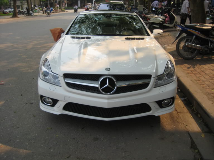 Merc SL550 2009 White HN