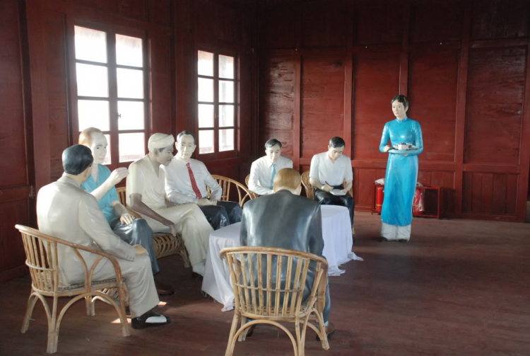 Chiều trên Bến Tầm Dương