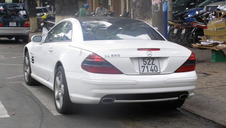 Merc SL550 2009 White HN