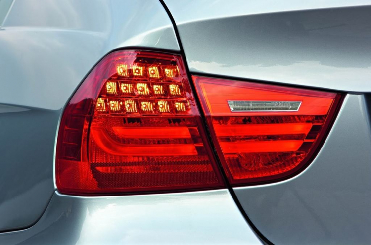 Chi tiết về BMW 320-2009 Chi tiết về BMW 320-2009