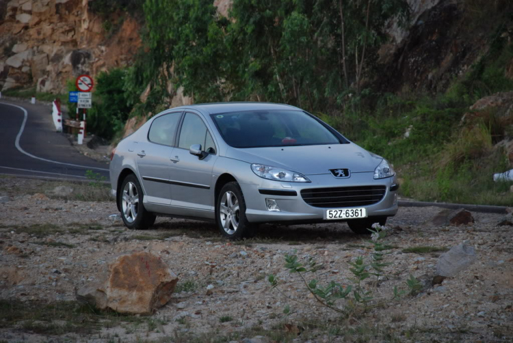 Chon Peugot 406 hay Accord 1996 ( hai em này đều giá 16.000USD)