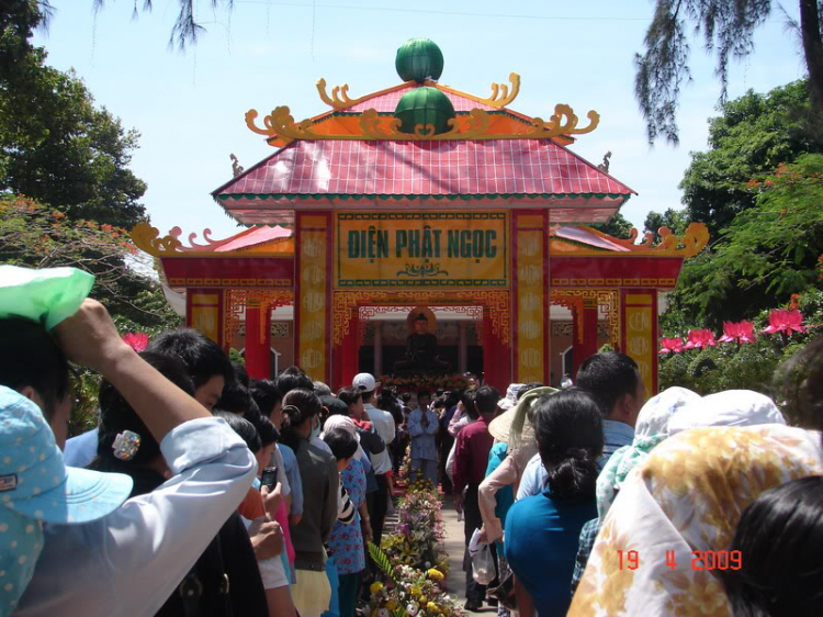 hoi duong tu BEN LUC (long an ) di chua HOANG PHAP ( hoc mon) di nga DUC HOA ( tranh ket xe)