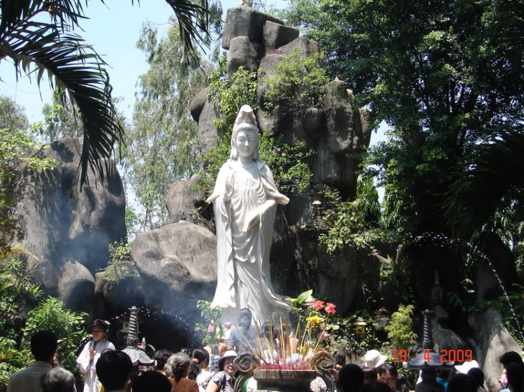 hoi duong tu BEN LUC (long an ) di chua HOANG PHAP ( hoc mon) di nga DUC HOA ( tranh ket xe)