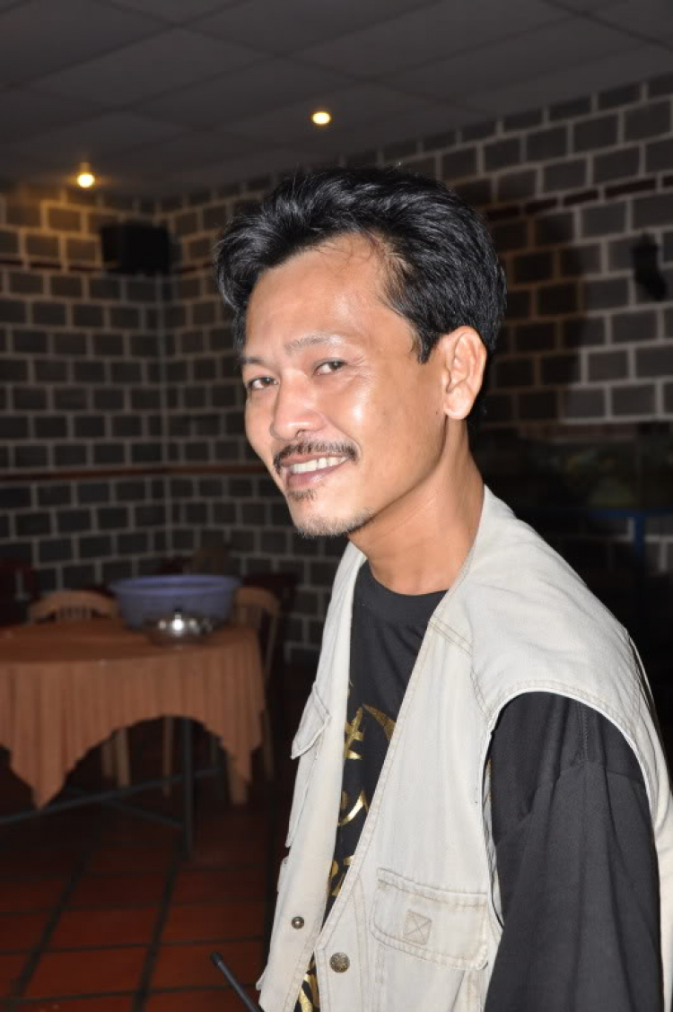 "RỘN RÃ" BAN MÊ! "RỘN RÃ" BAN MÊ!