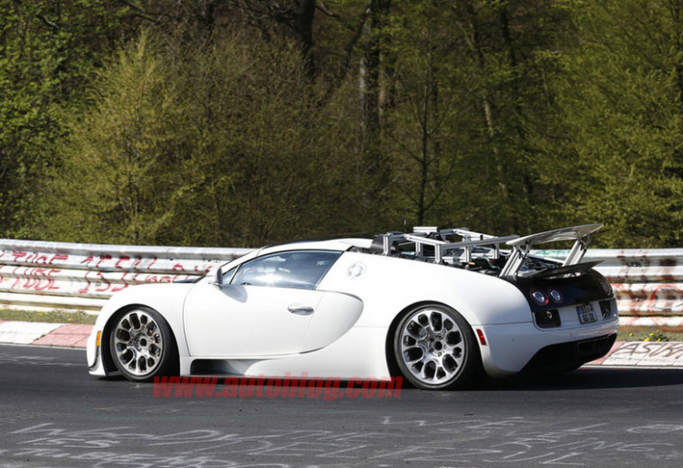 "Đàn em" của Bugatti Veyron sẽ có 1.500 mã lực