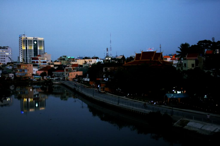 Lung linh sông nước