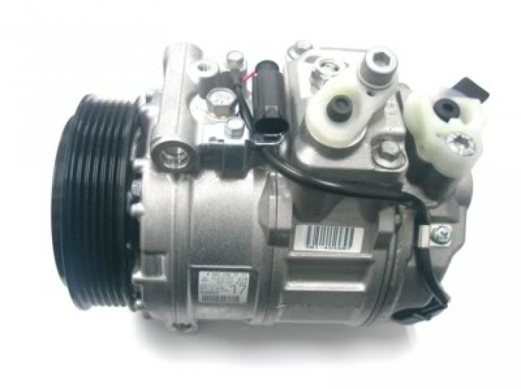Các bác sử dụng xe c180 (W203) giúp mình với Các bác sử dụng xe c180 (W203) giúp mình với