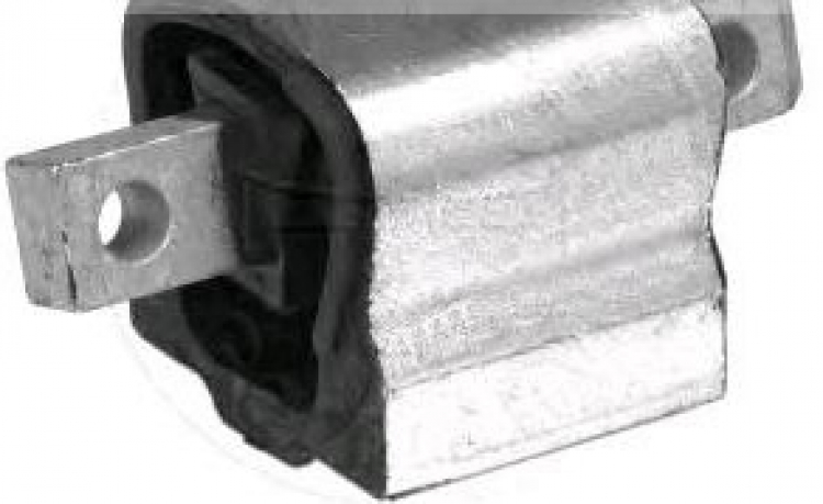 Các bác sử dụng xe c180 (W203) giúp mình với Các bác sử dụng xe c180 (W203) giúp mình với