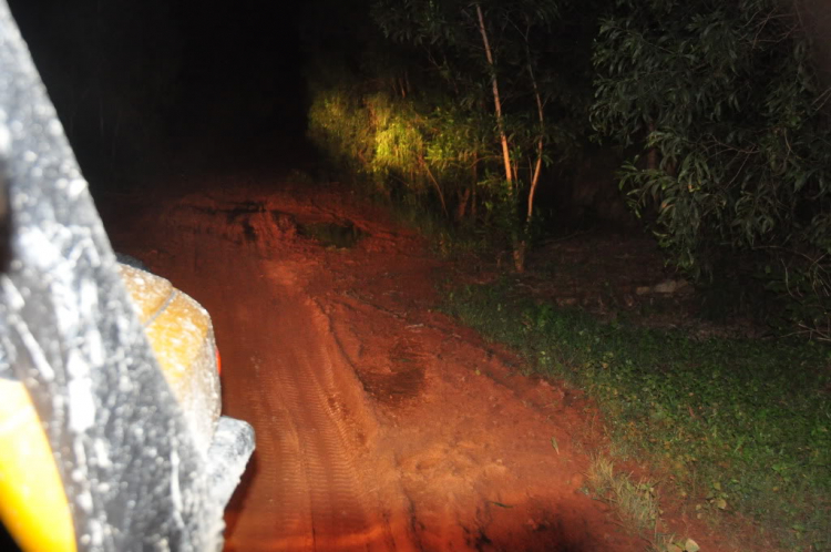 Một chuyến off road đêm Một chuyến off road đêm