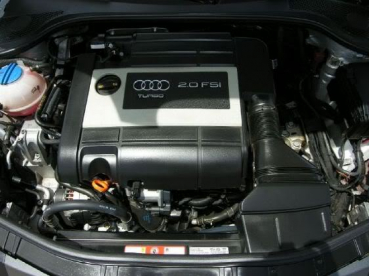 Audi TT mui trần chạy lướt giá bao nhiêu thi hợp lý. Các Bác tư vấn hộ