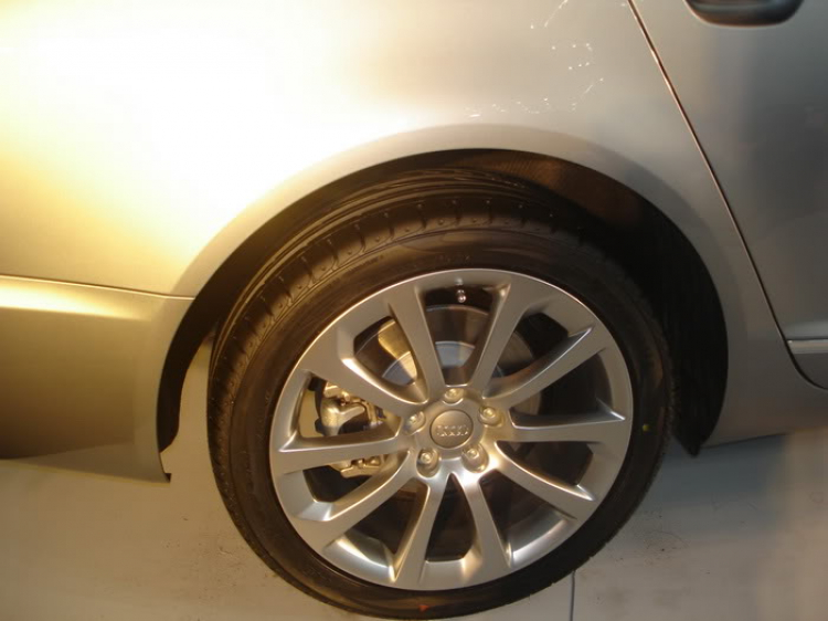 Tóm tắt trien lam AutoExpro 2009 o Giang Vo- xe dep va chan dai cung hoi dep Tóm tắt trien lam AutoExpro 2009 o Giang Vo- xe dep va chan dai cung hoi dep