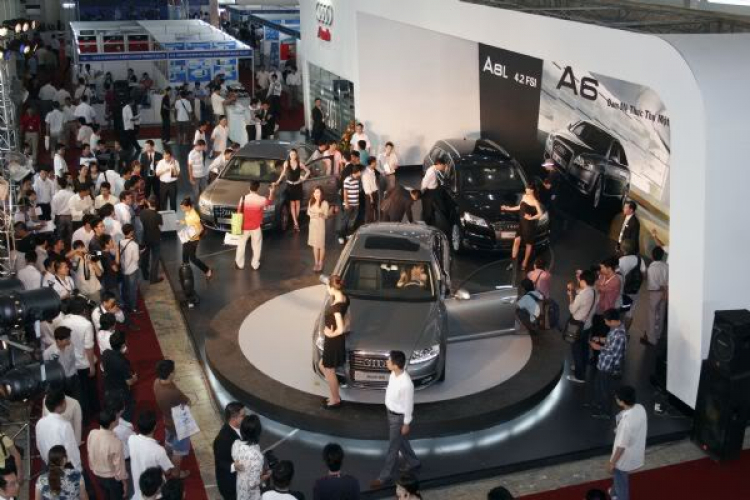 Tóm tắt trien lam AutoExpro 2009 o Giang Vo- xe dep va chan dai cung hoi dep Tóm tắt trien lam AutoExpro 2009 o Giang Vo- xe dep va chan dai cung hoi dep