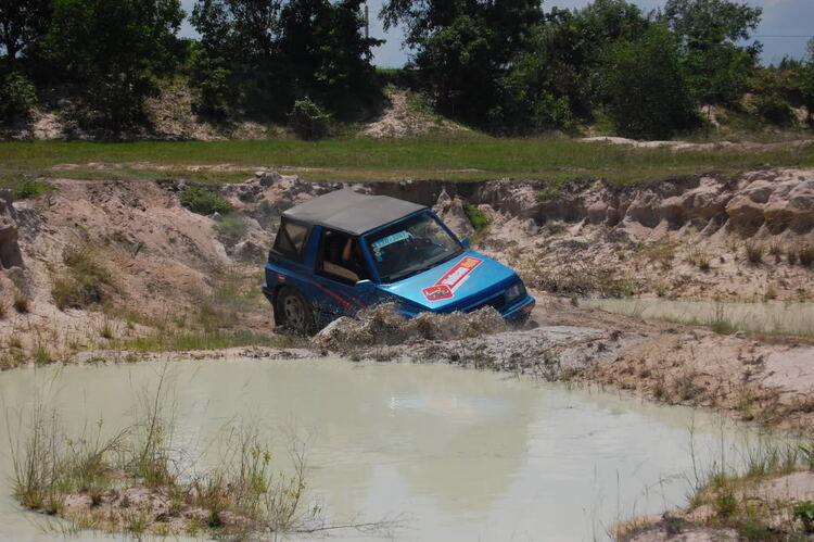 Chuyến offroad lần 1 của chi hội OS Offroad 14/6/2009