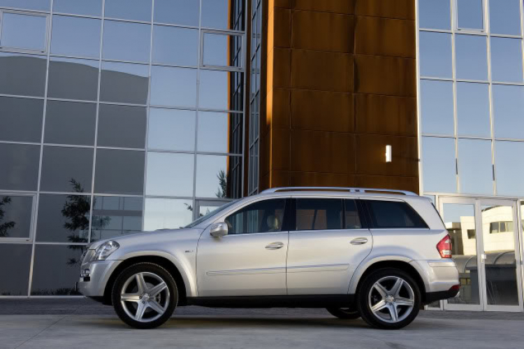 2009 Mercedes-Benz GL 350-Bluetec And GL 350 CDI