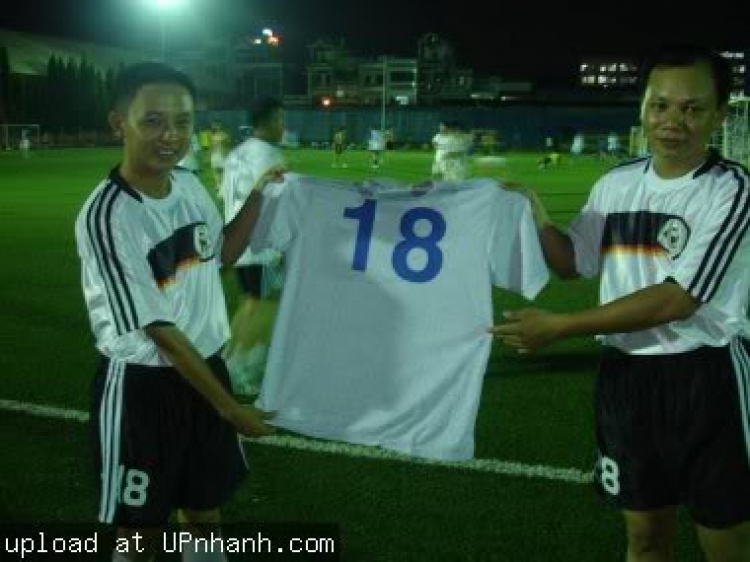 OFC (OS Football Club) sinh hoạt và trao đổi cho năm 2009!!! OFC (OS Football Club) sinh hoạt và trao đổi cho năm 2009!!!
