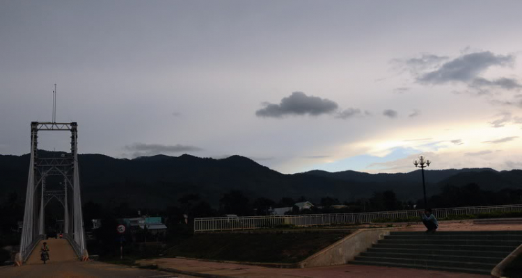 Em lại lang thang Em lại lang thang
