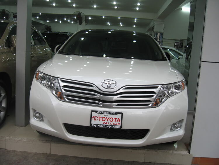 VENZA: sedan -suv tronng kỷ nguyên mới!