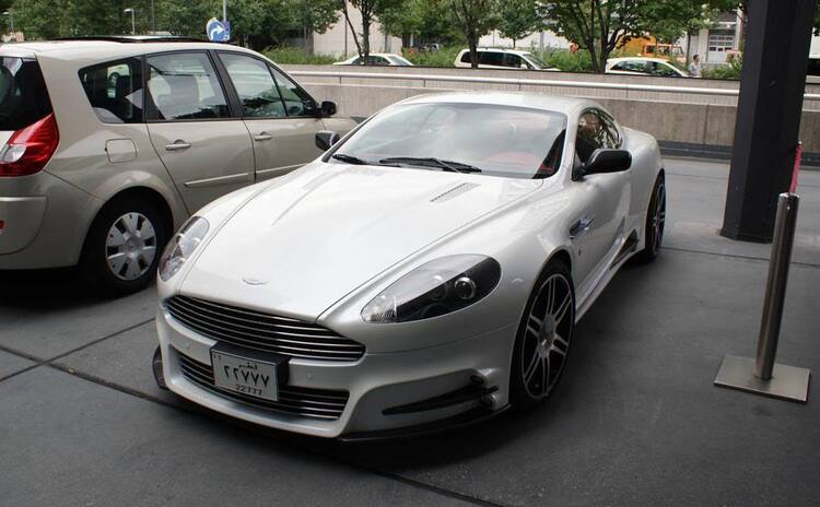 Aston Martin DB9 Mansory độ