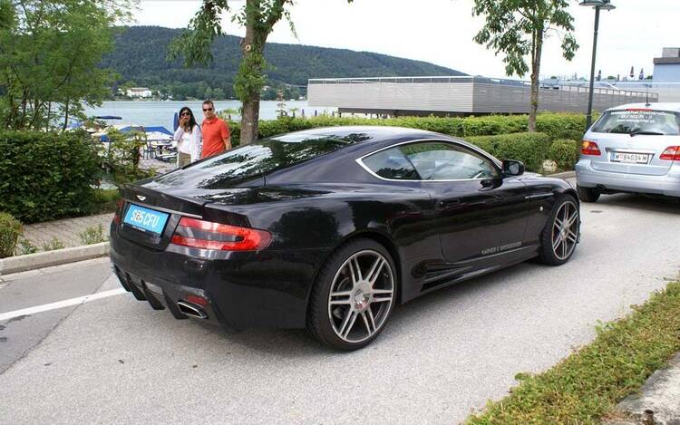 Aston Martin DB9 Mansory độ