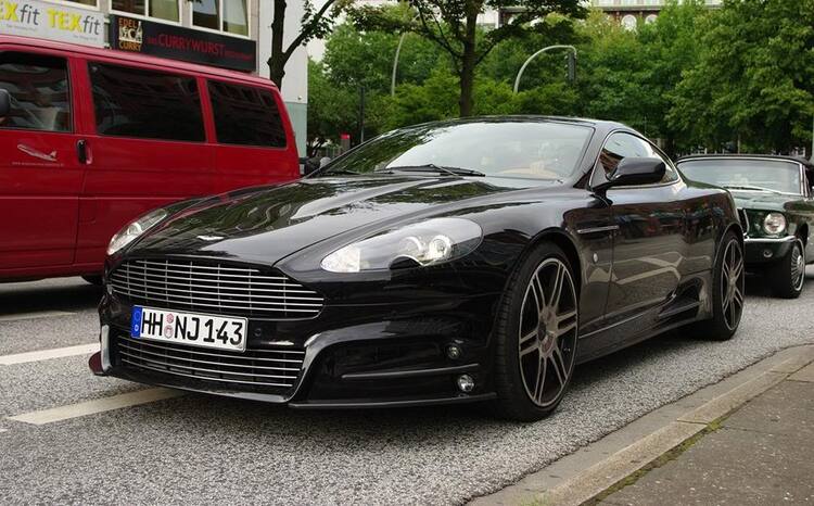 Aston Martin DB9 Mansory độ