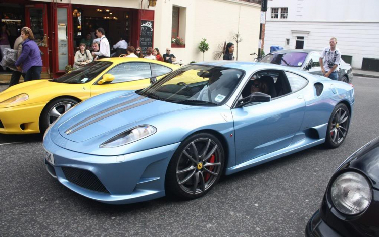 Sắc mầu Ferrari F430 Scuderia