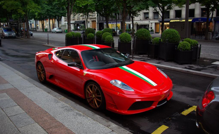 Sắc mầu Ferrari F430 Scuderia