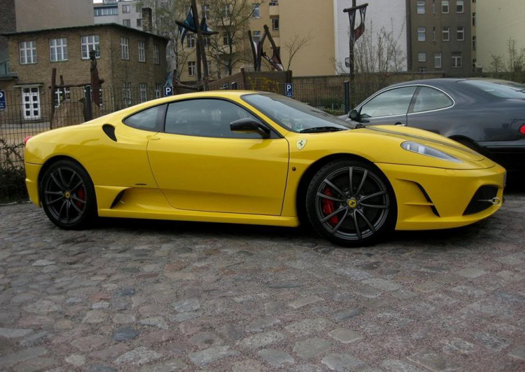 Sắc mầu Ferrari F430 Scuderia