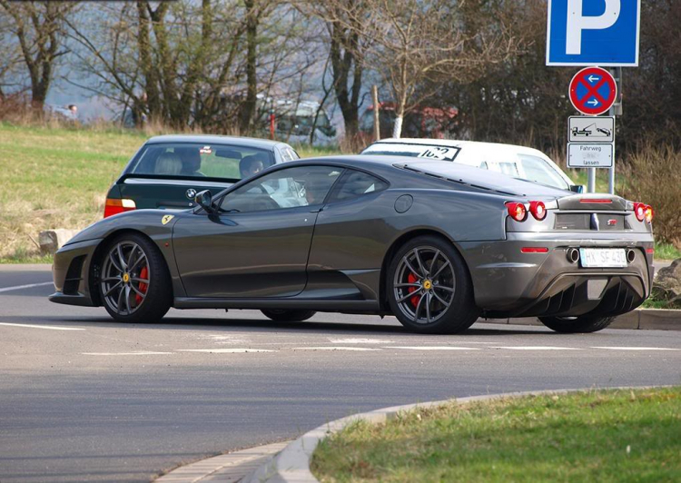 Sắc mầu Ferrari F430 Scuderia