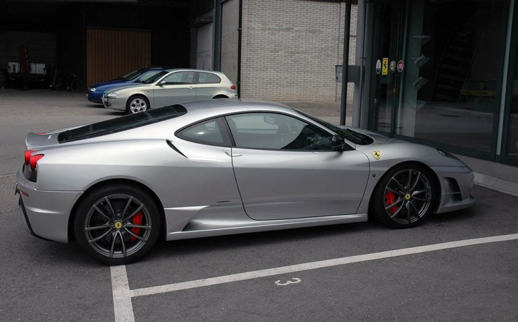 Sắc mầu Ferrari F430 Scuderia