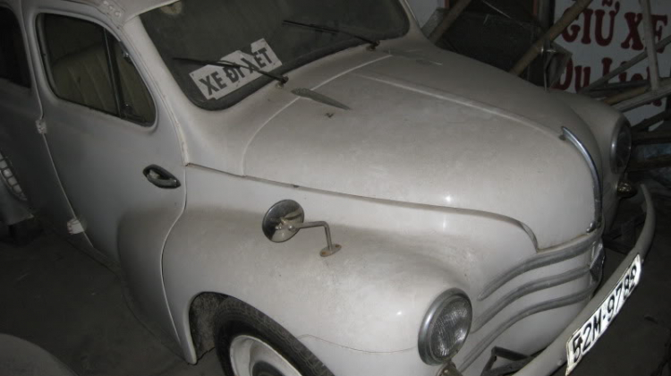 RENAULT 4CV 1956