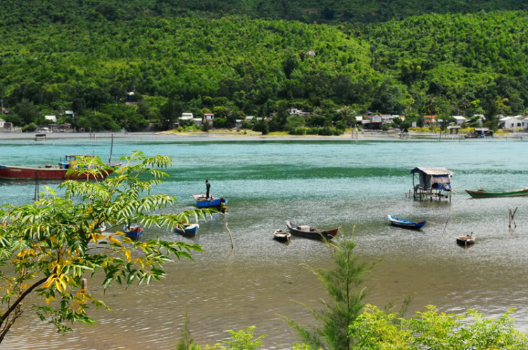 Lang thang ở Huế những ngày mưa