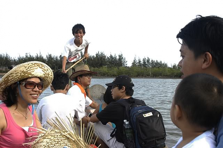 Hình ảnh XNL đi Lộc An mừng ngày sinh nhật đầu tiên... Hình ảnh XNL đi Lộc An mừng ngày sinh nhật đầu tiên...