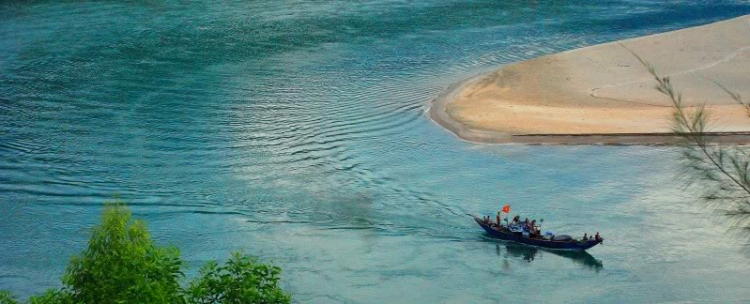 Lang thang ở Huế những ngày mưa