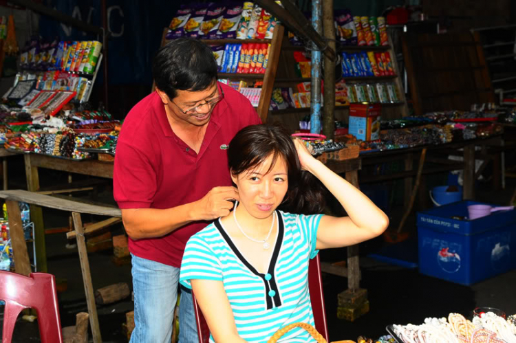 Lang thang ở Huế những ngày mưa Lang thang ở Huế những ngày mưa