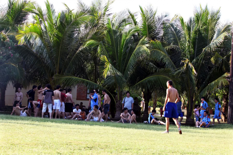 Hình ảnh đại off ba miền lần 2 SFC – Các hoạt động ngoại khóa (gala, bóng đá, tennis, thi lái xe...) Hình ảnh đại off ba miền lần 2 SFC – Các hoạt động ngoại khóa (gala, bóng đá, tennis, thi lái xe...)
