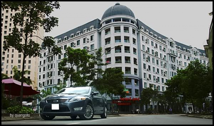 Mondeo xuống phố.