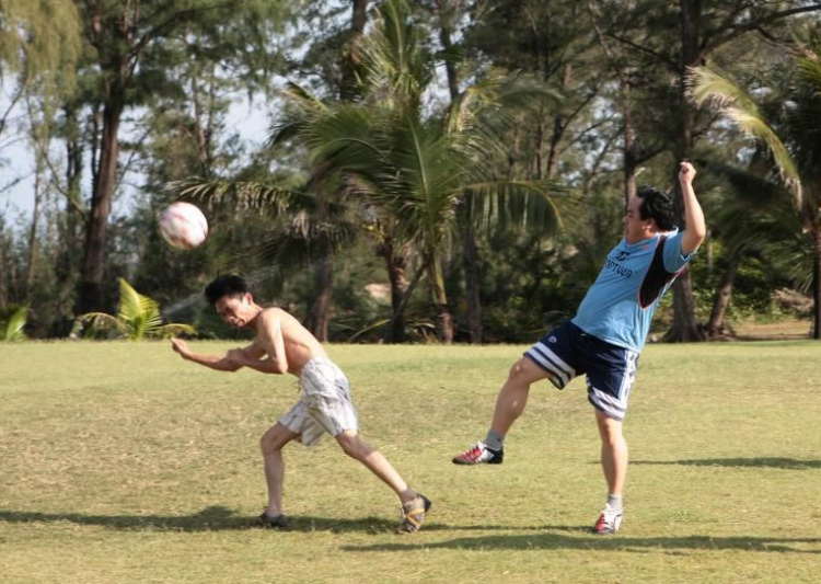 Hình ảnh đại off ba miền lần 2 SFC – Các hoạt động ngoại khóa (gala, bóng đá, tennis, thi lái xe...) Hình ảnh đại off ba miền lần 2 SFC – Các hoạt động ngoại khóa (gala, bóng đá, tennis, thi lái xe...)