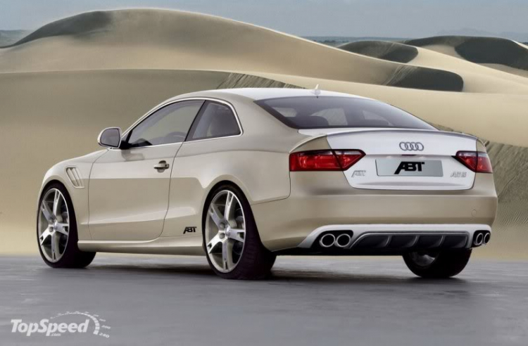 Audi A5 màu trắng ở Sài Gòn