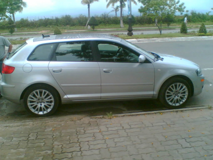 Audi A3 in Da Nang (Black&white)