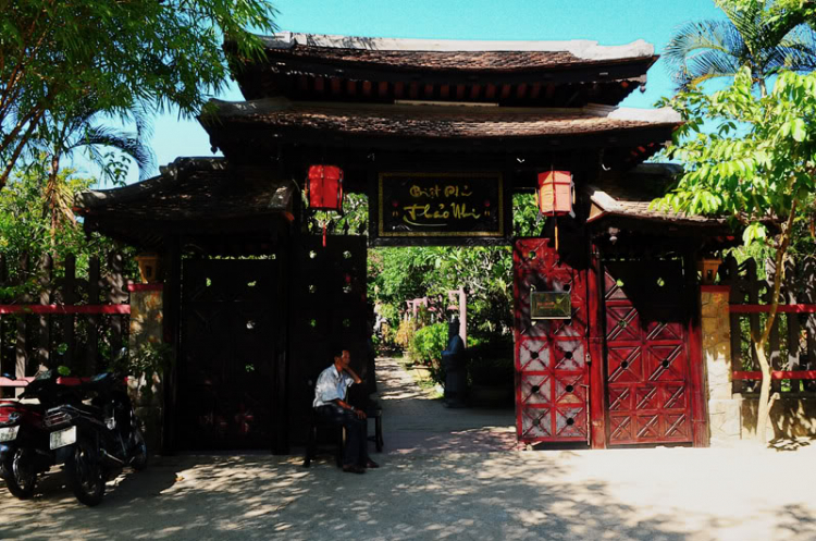 Lang thang ở Huế những ngày mưa Lang thang ở Huế những ngày mưa
